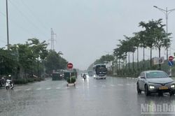 Thời tiết ngày 17/7: Mưa rào và dông ở nhiều nơi trên cả nước, có nơi mưa rất to