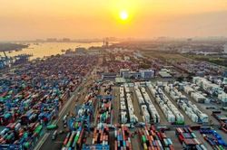 Thúc đẩy cải cách vi mô, tạo động lực cho mục tiêu tăng trưởng hai con số