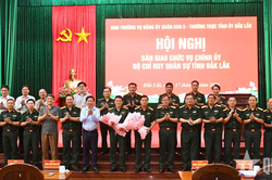Đại tá Võ Văn Tuấn giữ chức Chính ủy Bộ CHQS tỉnh Đắk Lắk