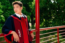Chàng trai Bách khoa giành cú đúp học bổng châu Âu: 'Hãy thử đi, đừng tự giới hạn mình trước khi bắt đầu'