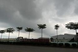 Chiều tối nay, Nam bộ tiếp tục có mưa dông