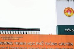 Vụ án vi phạm kỳ thi tốt nghiệp THPT tại Tuyên Quang: 1 giáo viên Ngữ văn ra đầu thú