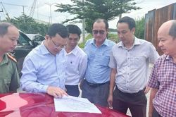 Lãnh đạo phường Tân Phước khảo sát dự án Cảng Cái Mép Hạ và Khu công nghiệp Phú Mỹ 3