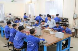 Nhiều cơ hội từ học nghề sau THCS
