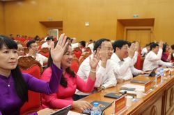 Thái Nguyên thông qua Nghị quyết, đưa nhiều chính sách hỗ trợ học sinh, giáo viên