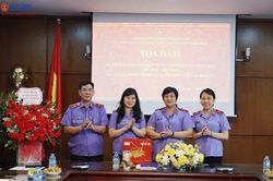 Vụ 12 tổ chức Tọa đ&agrave;m kỷ niệm 66 năm th&agrave;nh lập VKSND v&agrave; tri &acirc;n gia đ&igrave;nh c&oacute; c&ocirc;ng với c&aacute;ch mạng