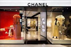 Chanel, Bulgari và hàng loạt hãng xa xỉ tại Italy bị khám xét văn phòng