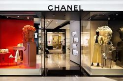 Chanel, Bulgari và hàng loạt hãng xa xỉ tại Italy bị khám xét văn phòng