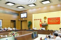 Ban Thường vụ Đảng ủy Quốc hội cho &yacute; kiến về sắp xếp tổ chức bộ m&aacute;y v&agrave; c&ocirc;ng t&aacute;c c&aacute;n bộ