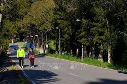 Algeria trải qua đợt nắng nóng cực đoan, nhiều địa phương vượt ngưỡng 45 độ C