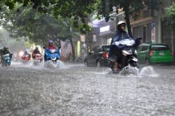 Dự báo thời tiết 17/7/2026: Mưa lớn dồn dập trút xuống miền Bắc