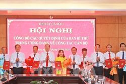 Cà Mau công bố các quyết định về công tác cán bộ