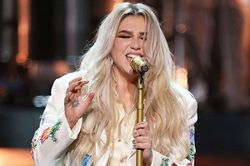 Kesha thừa nhận album thất bại đã giúp cô đổi đời: 'Chính nó mang lại cho tôi sự tự do'