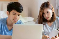 Vợ chồng trẻ ki cóp từng đồng, có đất nhưng chưa dám xây nhà vì sợ nợ chồng nợ