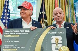 Tổng thống Mỹ Donald Trump sẽ dự kh&aacute;n trận chung kết World Cup 2026