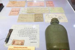 'Thanh xuân gửi lại': Giới thiệu những kỷ vật quý giá của cán bộ đi B