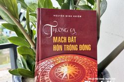 Có một nhà thơ trong 'Đường Cổng Trời huyền thoại'