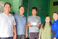 Tiên Hải trao 21 phần quà cho người dân có hoàn cảnh khó khăn