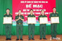 B&iacute; thư chi bộ - cầu nối đưa nghị quyết v&agrave;o thực tiễn