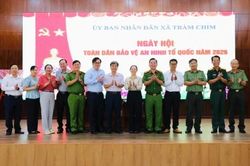 X&atilde; Tr&agrave;m Chim: Ph&aacute;t huy sức mạnh to&agrave;n d&acirc;n bảo vệ an ninh Tổ quốc
