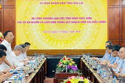 Bộ Công Thương làm việc với tỉnh Gia Lai về triển khai quy hoạch điện VIII điều chỉnh