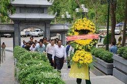 Đoàn công tác tỉnh Lai Châu dâng hương tại Khu di tích lịch sử cấp quốc gia đặc biệt Ngã ba Đồng Lộc, Hà Tĩnh