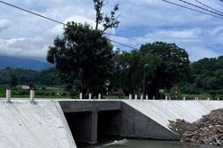 Đầu tư công giúp Hàm Thạnh vững vàng trước mùa mưa lũ
