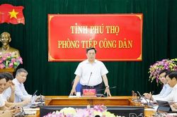 Chủ tịch UBND tỉnh Trần Duy Đông yêu cầu giải quyết ngay những kiến nghị chính đáng của công dân