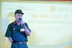 Giao lưu 'Câu chuyện thời hoa lửa' tri ân người có công