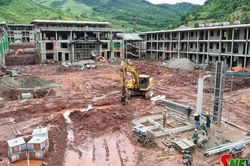 Nỗ lực hoàn thành trường liên cấp vùng biên Lóng Sập