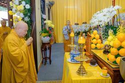 Trưởng lão Hòa thượng Thích Thiện Nhơn cùng nhiều phái đoàn viếng tang Ni trưởng Thích nữ Như Tịnh
