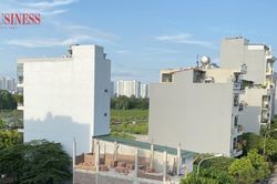 Thanh khoản giảm, giới đầu cơ mắc kẹt khi 'gió đổi chiều' trên thị trường nhà đất