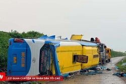 Thủ tướng yêu cầu làm rõ trách nhiệm vụ lật xe khách làm 4 người tử vong