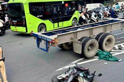 Cô gái trẻ tử vong tại 'khúc cua tử thần'