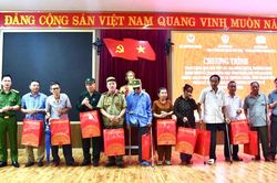 Ấm áp các hoạt động tri ân của Cục Cảnh sát Quản lý hành chính về trật tự xã hội