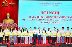 Hội Khuyến học Hưng Yên đồng hành tuyên dương, khen thưởng học sinh xuất sắc