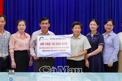 Tiếp nhận 300 triệu đồng cải thiện điều kiện học tập cho học sinh khuyết tật