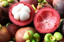 Ăn măng cụt tưởng bổ, nhưng 4 nh&oacute;m người n&agrave;y c&agrave;ng ăn c&agrave;ng dễ hại sức khỏe