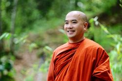 Thầy Minh Niệm: Hành trình chữa lành bắt đầu khi ta trở về với chính mình