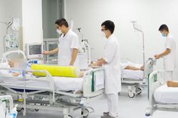 Chóng mặt tưởng rối loạn tiền đình, đến viện khám phát hiện đột quỵ não