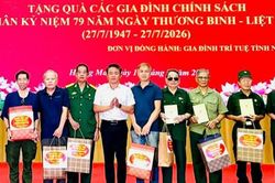 Hà Nội tặng 2.107 suất quà người có công dịp Quốc khánh