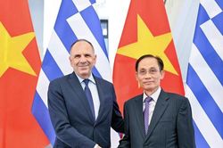 T&iacute;ch cực ph&aacute;t huy hiệu quả hơn nữa c&aacute;c cơ chế hợp t&aacute;c hiện c&oacute; giữa Việt Nam v&agrave; Hy Lạp