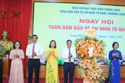Phong tr&agrave;o 'To&agrave;n d&acirc;n bảo vệ an ninh Tổ quốc' phường Long Bi&ecirc;n ghi nhận những kết quả t&iacute;ch cực