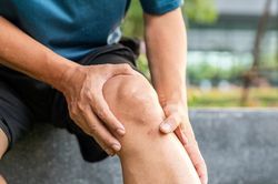 Đau khớp gối có nguy hiểm không?