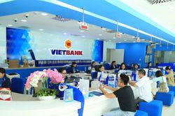 Mẹ Chủ tịch VietBank muốn mua thêm 22 triệu cổ phiếu VBB