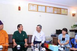 Bộ trưởng Bộ Tài chính tri ân gia đình người có công nhân dịp 79 năm Ngày Thương binh - Liệt sĩ
