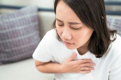 Dấu hiệu cảnh báo cơ thể thiếu sắt