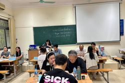 Quy định về nhà giáo hợp đồng toàn thời gian sau khi nghỉ hưu