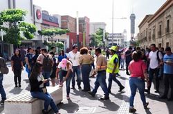 Động đất mạnh 7,4 độ richter tại Mexico, kích hoạt cảnh báo sóng thần
