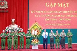 Tổng B&iacute; thư, Chủ tịch nước T&ocirc; L&acirc;m:X&acirc;y dựng lực lượng Cảnh s&aacute;t nh&acirc;n d&acirc;n c&aacute;ch mạng, ch&iacute;nh quy, tinh nhuệ, hiện đại, đ&aacute;p ứng y&ecirc;u cầu, nhiệm vụ trong t&igrave;nh h&igrave;nh mới